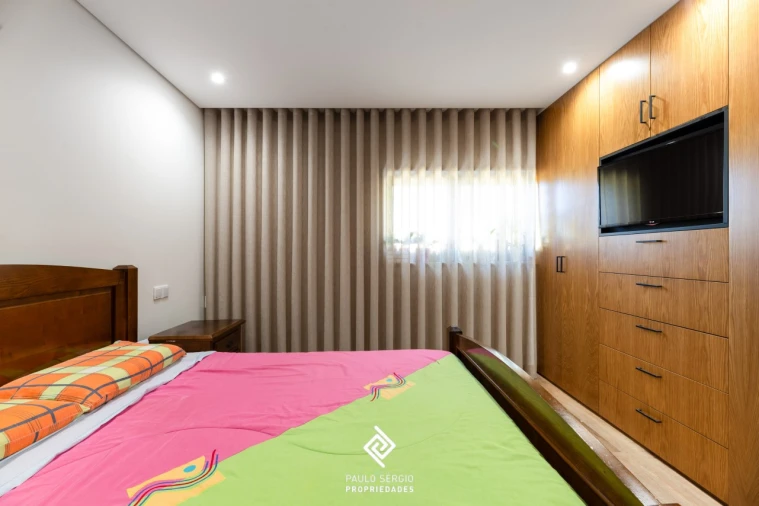 Moradia T4 para Venda em Raiva, Pedorido e Paraíso Foto 6