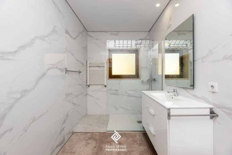 Moradia T4 para Venda em Raiva, Pedorido e Paraíso Foto 8