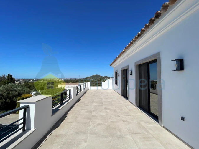 Moradia T4 para Venda em Almancil Foto 23