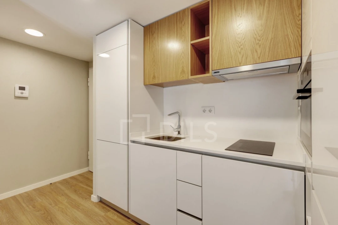 Apartamento T1 para Venda em Santo António Foto 14