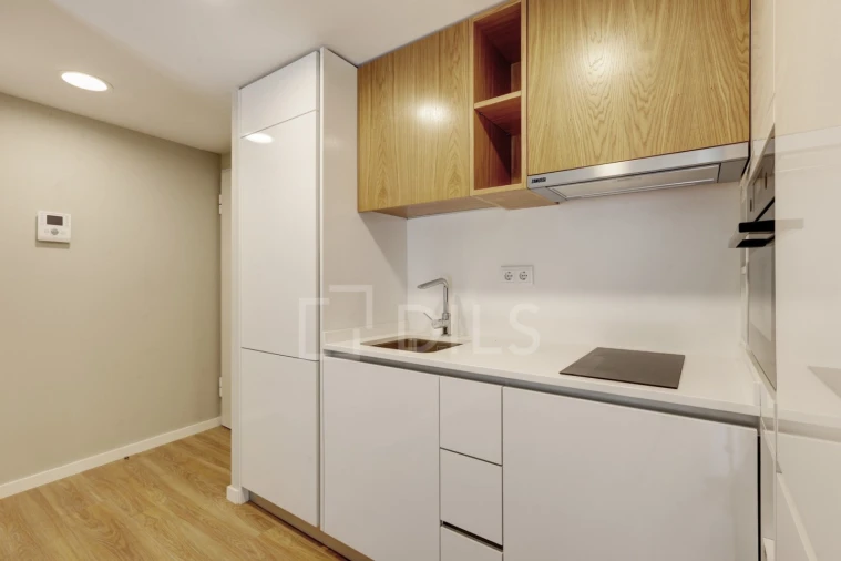 Apartamento T1 para Venda em Santo António Foto 14
