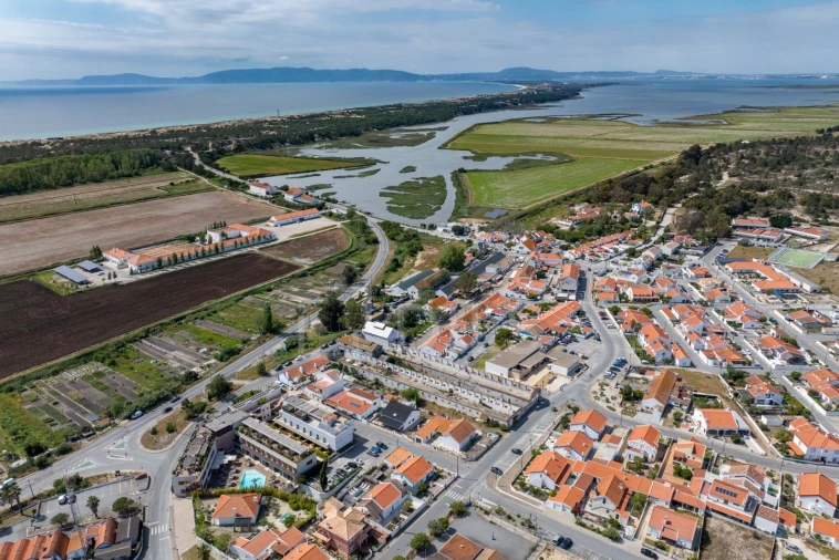 Apartamento T1 para Venda em Comporta Foto 2