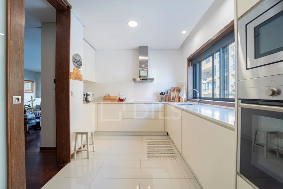 Apartamento T4 para Venda em Canidelo Foto 8