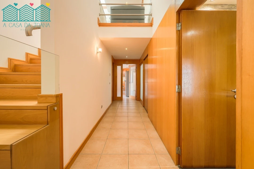 Moradia T5 para Venda em Aradas Foto 11