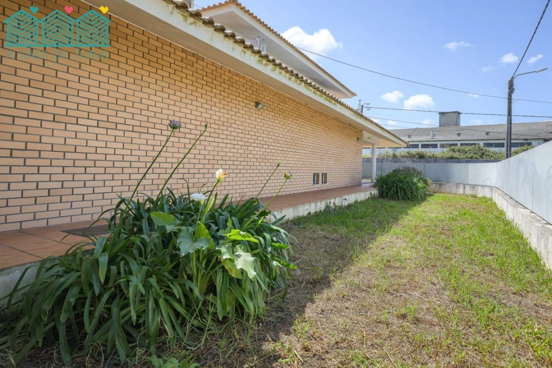 Moradia T5 para Venda em Aradas Foto 67