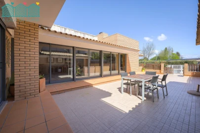 Moradia T5 para Venda em Aradas