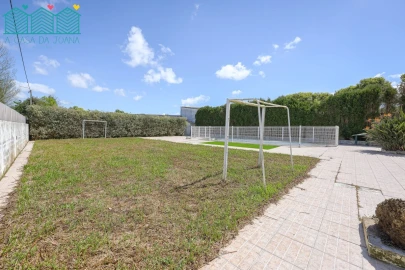 Moradia T5 para Venda em Aradas