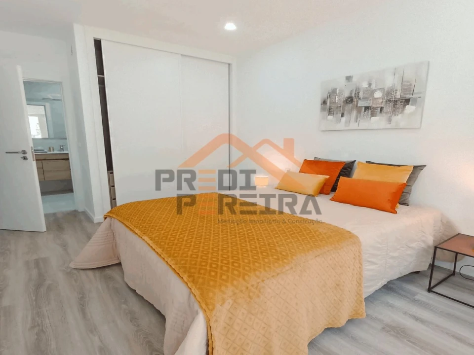 Apartamento T3 para Venda em Benfica Foto 8