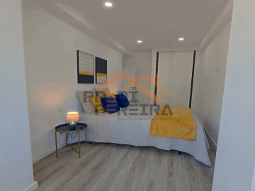 Apartamento T3 para Venda em Benfica