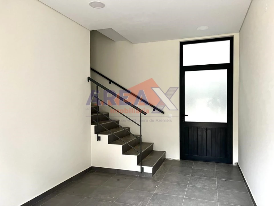 Armazém para Arrendamento em Carregosa Foto 14