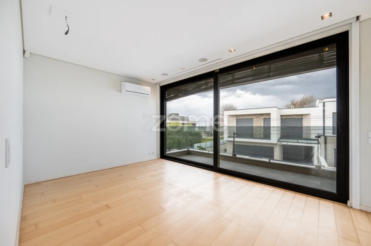 Moradia T3 para Venda em Madalena Foto 36