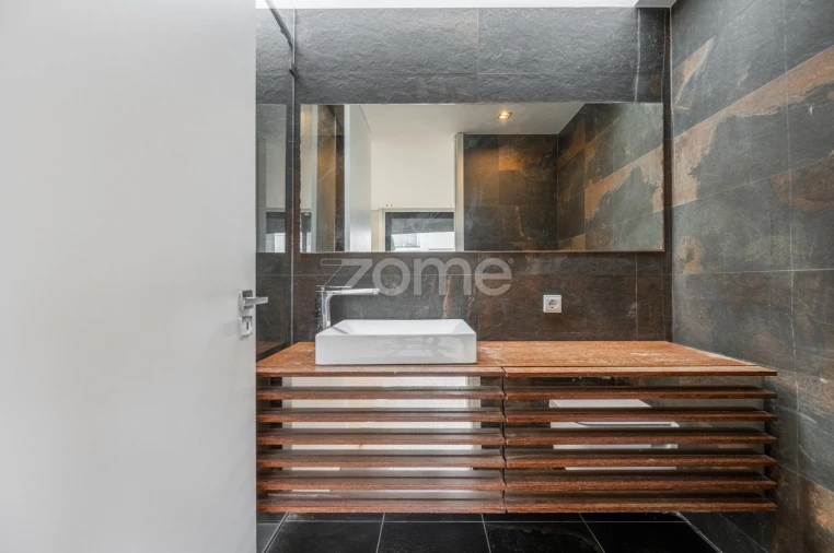 Moradia T3 para Venda em Madalena Foto 22