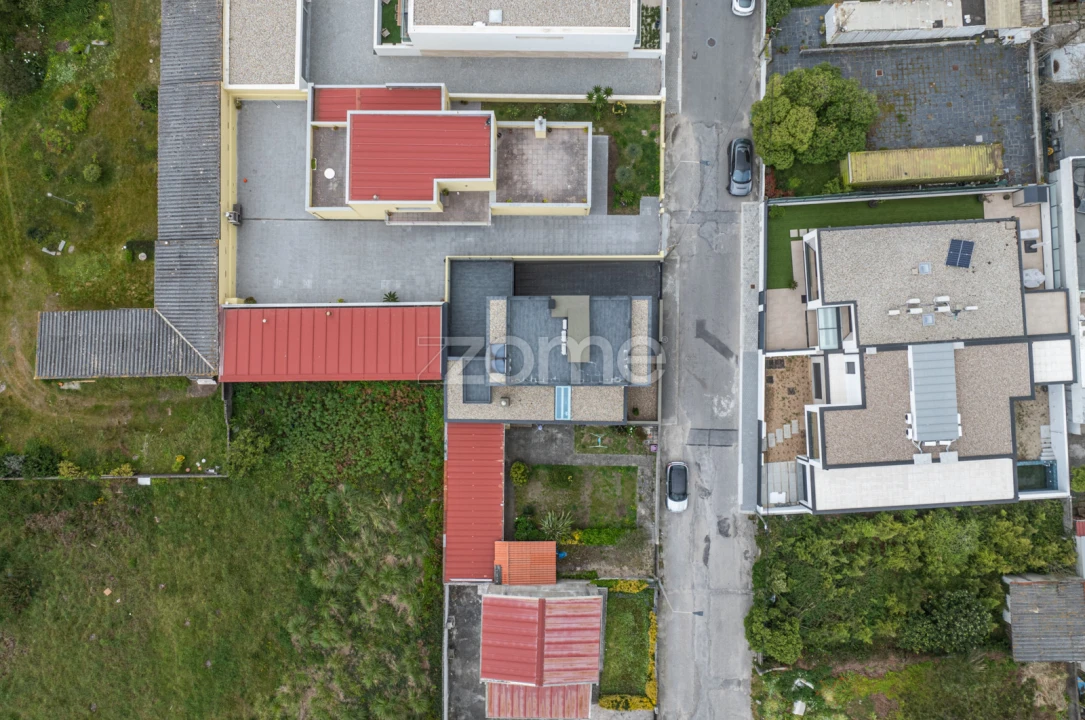 Moradia T3 para Venda em Madalena Foto 14