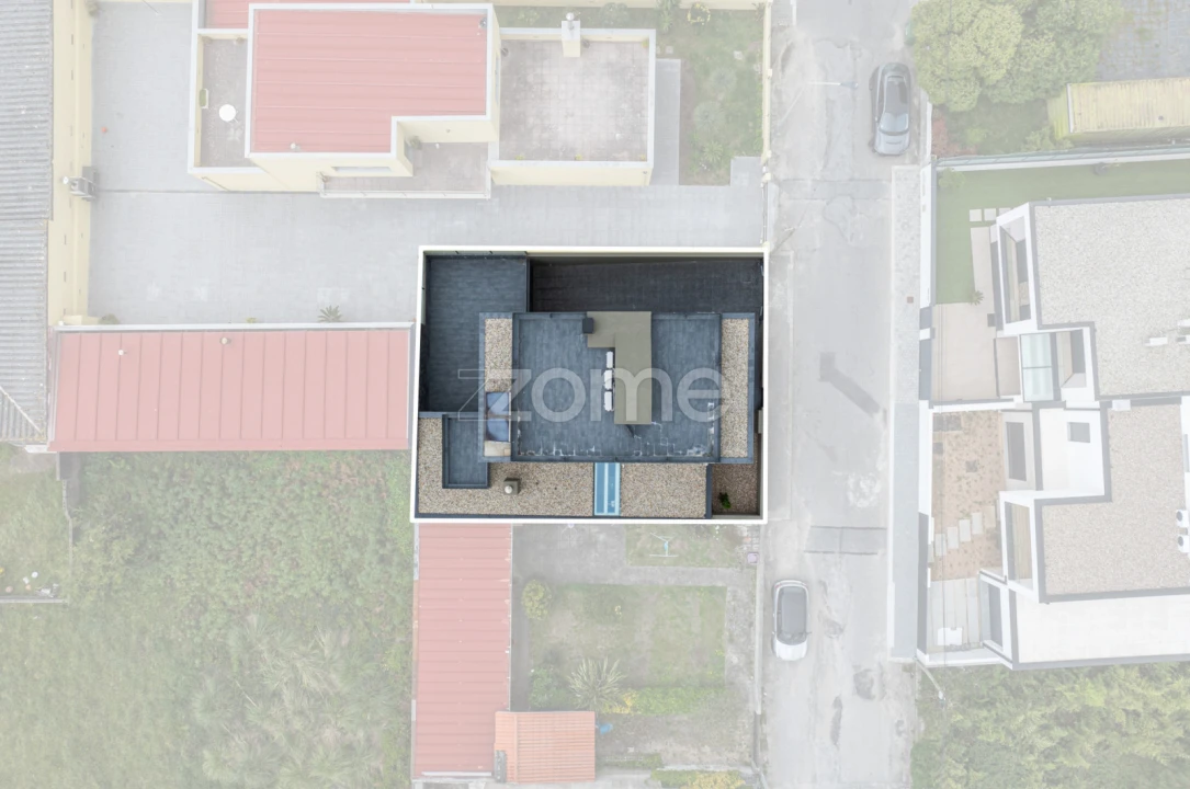 Moradia T3 para Venda em Madalena Foto 4