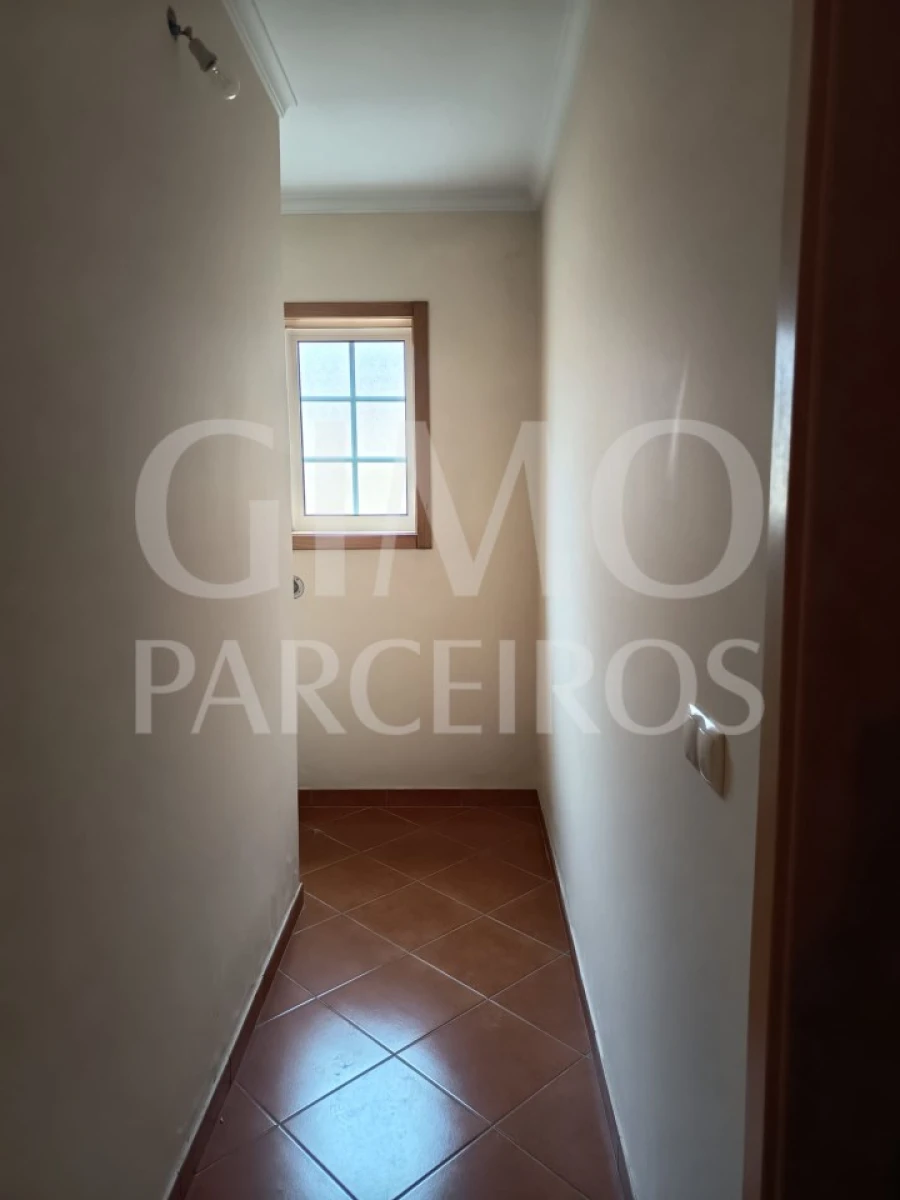 Moradia T3 para Venda em Oiã Foto 9