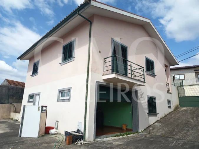 Moradia T3 para Venda em Oiã Foto 21