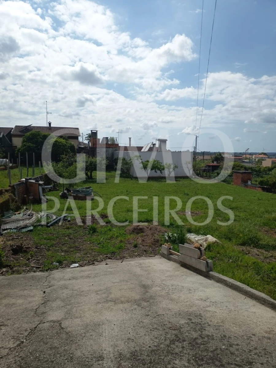 Moradia T3 para Venda em Oiã Foto 24