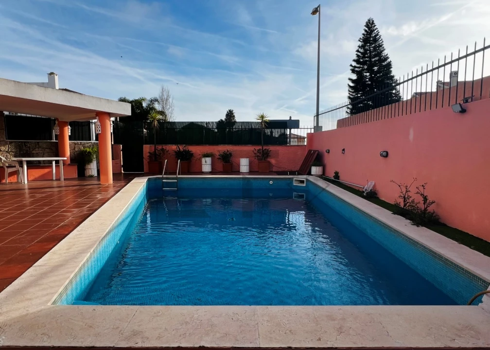 Moradia T5 para Venda em Carcavelos e Parede Foto 1