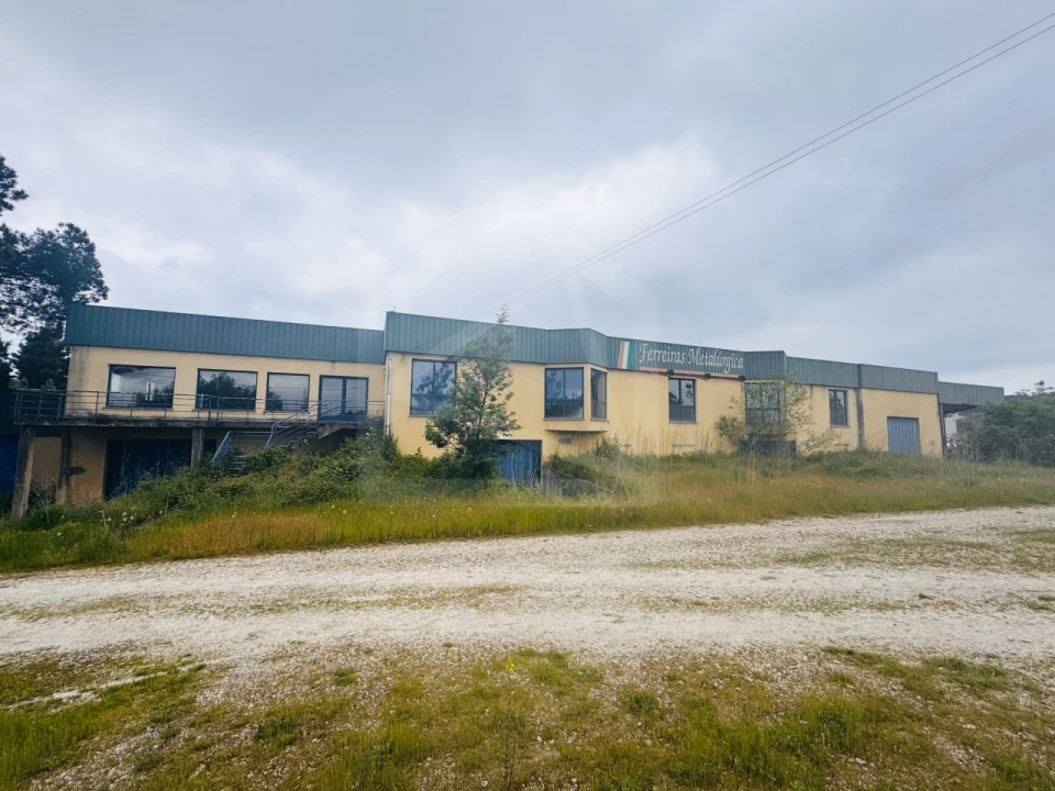 Armazém para Venda em Mangualde, Mesquitela e Cunha Alta Foto 1