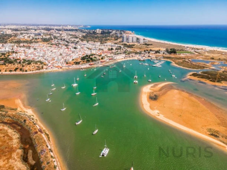 Apartamento T1 para Venda em Alvor Foto 13