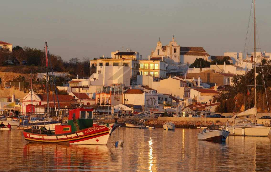 Apartamento T1 para Venda em Alvor Foto 16