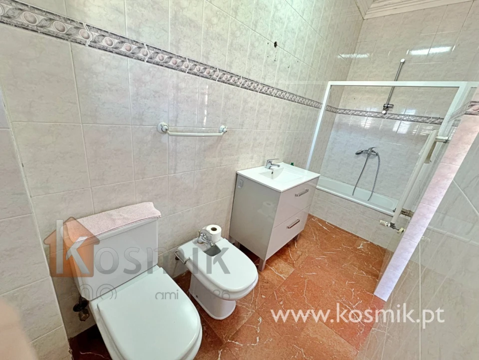 Prédio para Venda em Camarate, Unhos e Apelação Foto 12