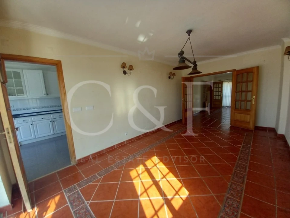 Moradia T4 para Venda em Santo Isidoro Foto 23