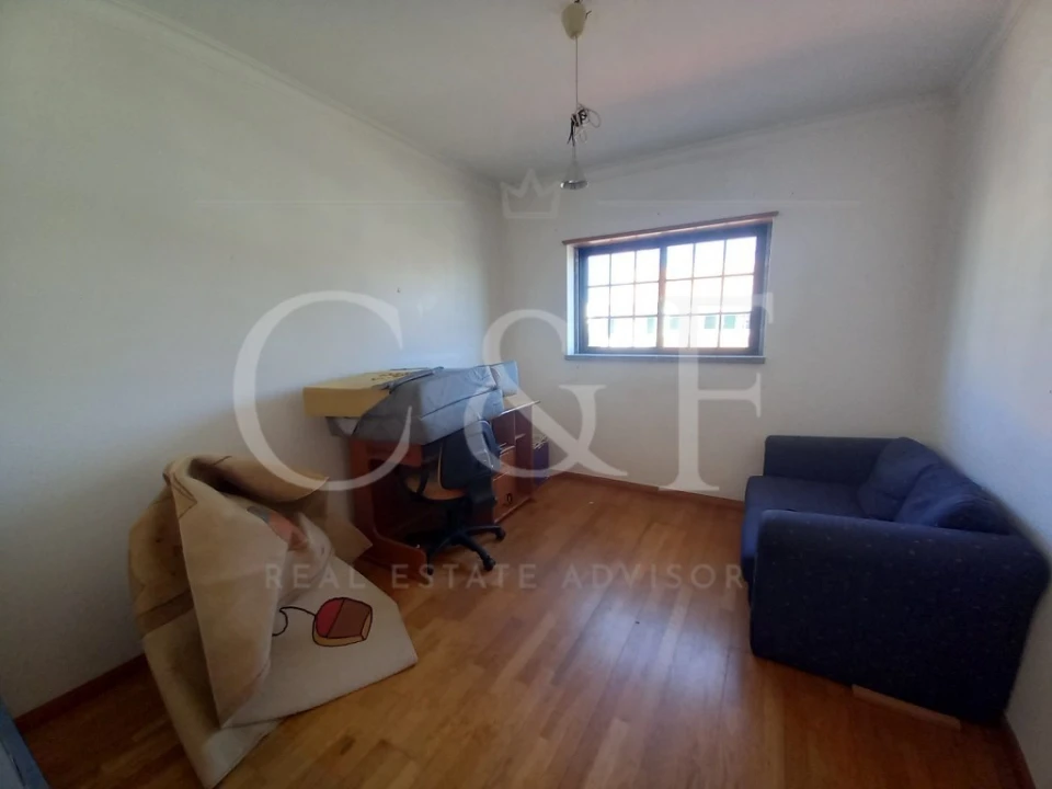 Moradia T4 para Venda em Santo Isidoro Foto 33