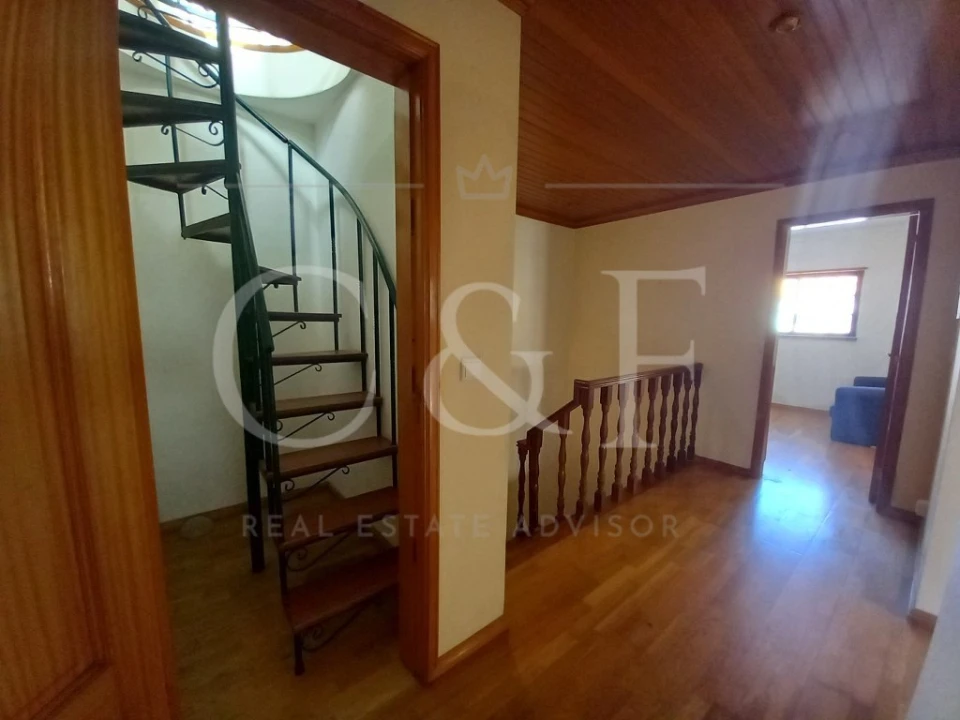 Moradia T4 para Venda em Santo Isidoro Foto 49