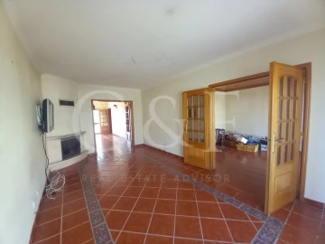 Moradia T4 para Venda em Santo Isidoro
