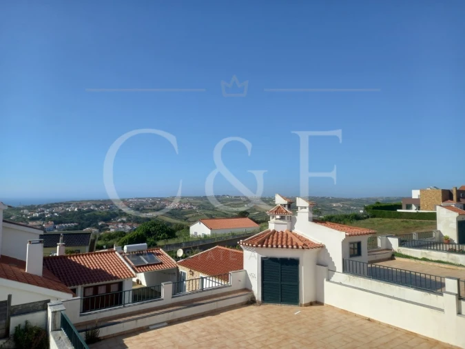 Moradia T4 para Venda em Santo Isidoro Foto 15