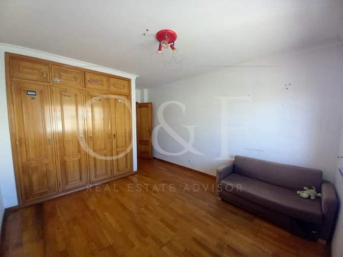 Moradia T4 para Venda em Santo Isidoro Foto 39