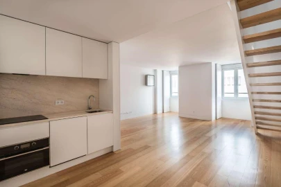 Apartamento T2 para Venda em Santa Maria Maior
