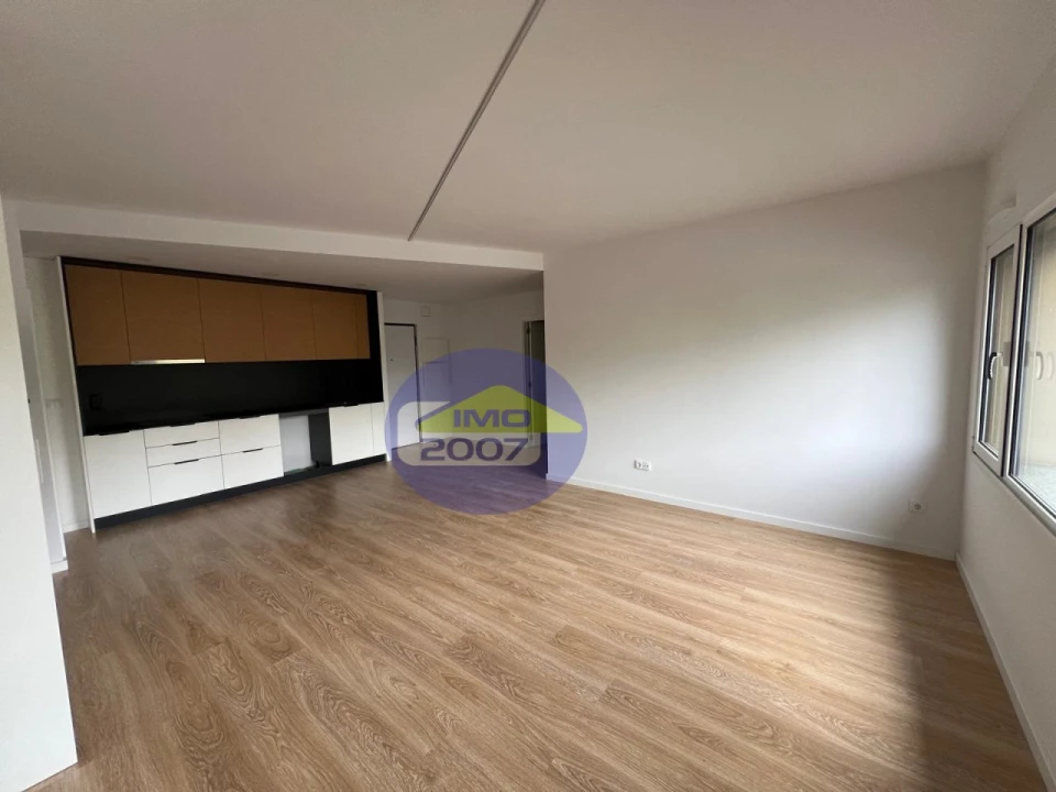 Apartamento T2 para Venda em Argoncilhe Foto 10