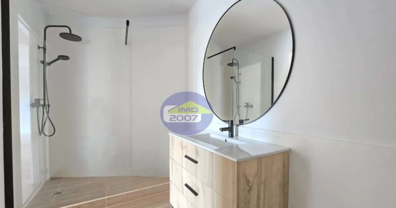 Apartamento T2 para Venda em Argoncilhe Foto 13