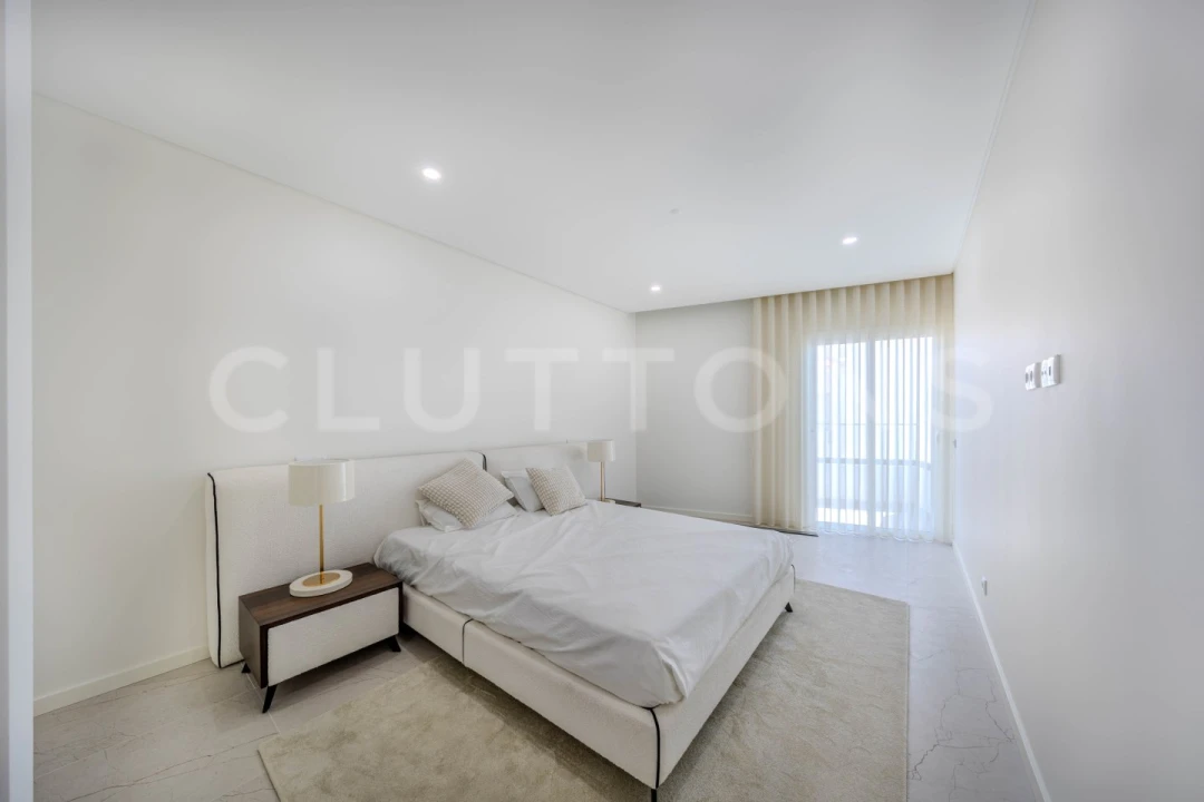 Apartamento T2 para Venda em Quarteira Foto 7