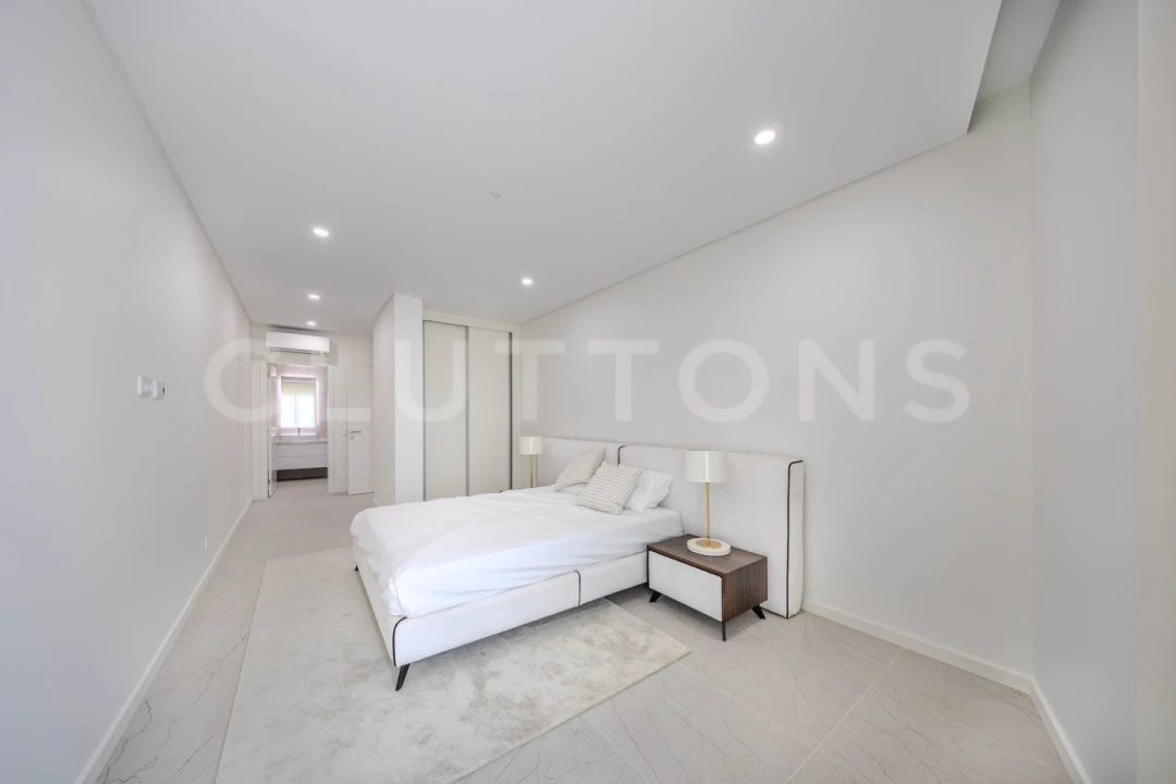 Apartamento T2 para Venda em Quarteira Foto 16