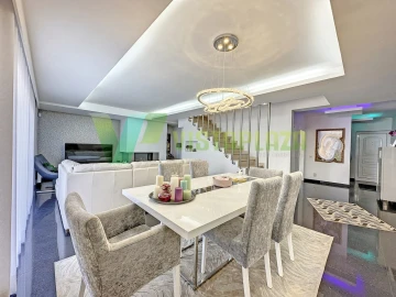 Moradia T4 para Venda em Estômbar e Parchal