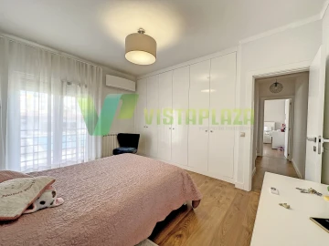 Moradia T4 para Venda em Estômbar e Parchal