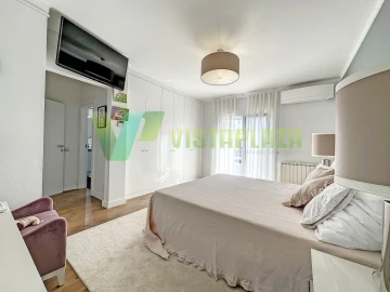Moradia T4 para Venda em Estômbar e Parchal