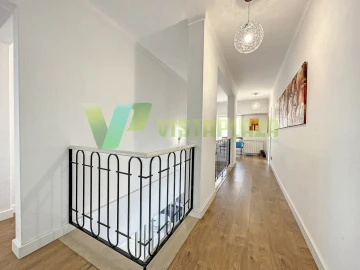 Moradia T4 para Venda em Estômbar e Parchal