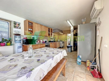 Moradia T4 para Venda em Estômbar e Parchal