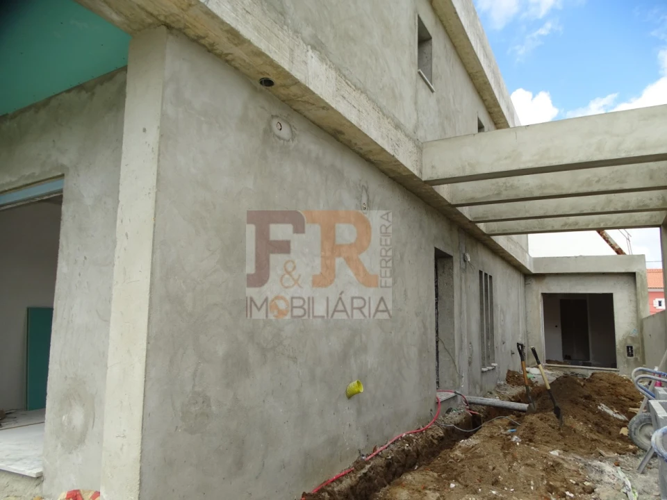 Moradia T2 para Venda em Fernao Ferro Foto 9