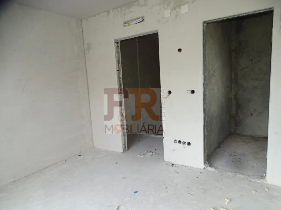 Moradia T2 para Venda em Fernao Ferro Foto 18