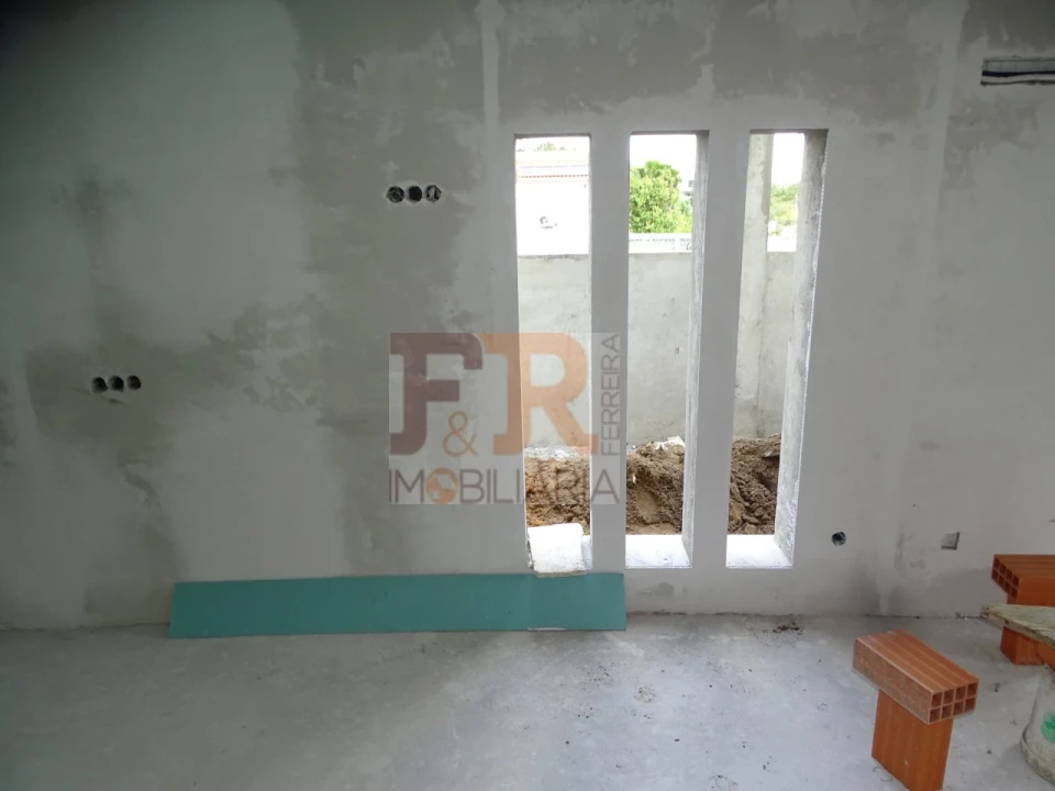 Moradia T2 para Venda em Fernao Ferro Foto 19
