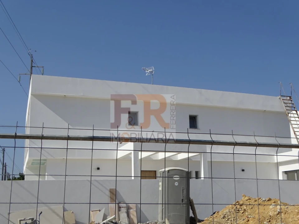 Moradia T2 para Venda em Fernao Ferro Foto 35