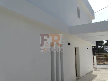 Moradia T2 para Venda em Fernao Ferro