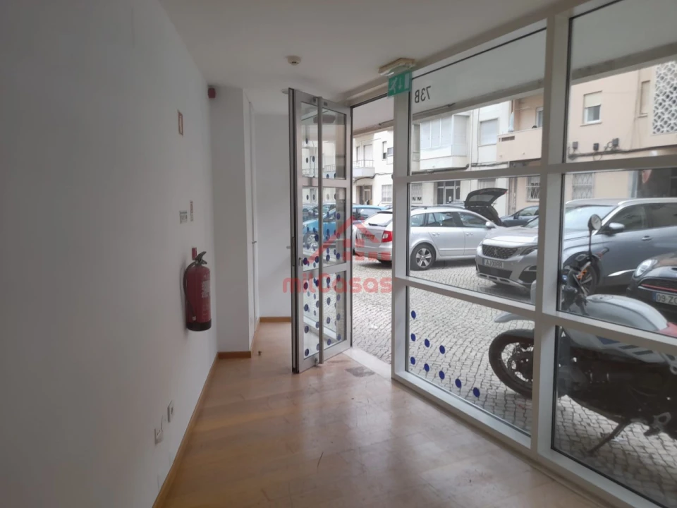 Escritório para Venda em Algés, Linda-A-Velha e Cruz Quebrada-Dafundo Foto 2