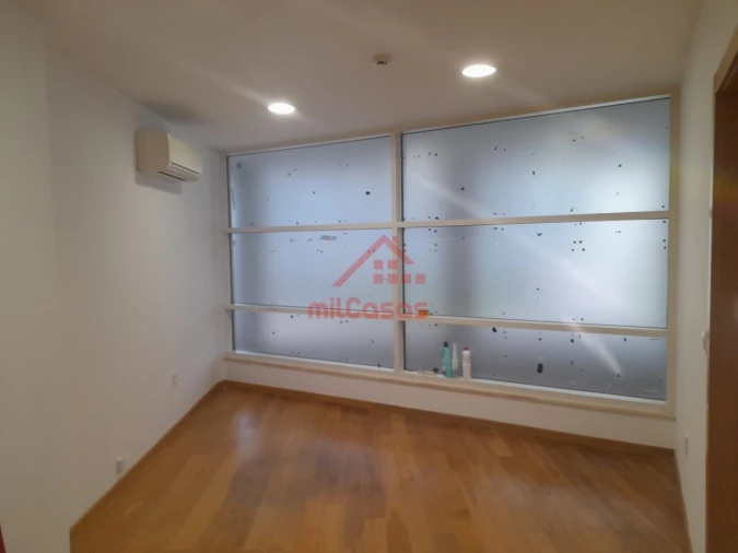 Escritório para Venda em Algés, Linda-A-Velha e Cruz Quebrada-Dafundo Foto 5