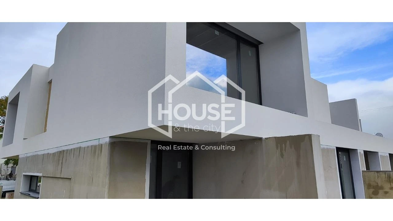 Moradia T4 para Venda em Santa Joana Foto 18